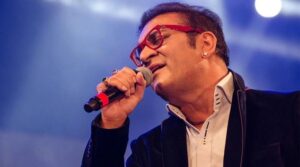 Read more about the article 20 Best Abhijeet Bhattacharya Songs that will take you back to the 90s